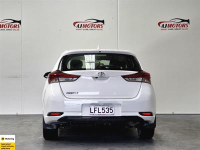 2018 Toyota Corolla - Thumbnail