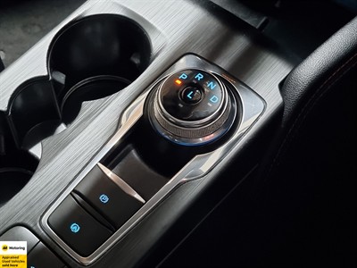 2021 Ford Escape - Thumbnail