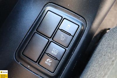 2017 Toyota Aqua - Thumbnail