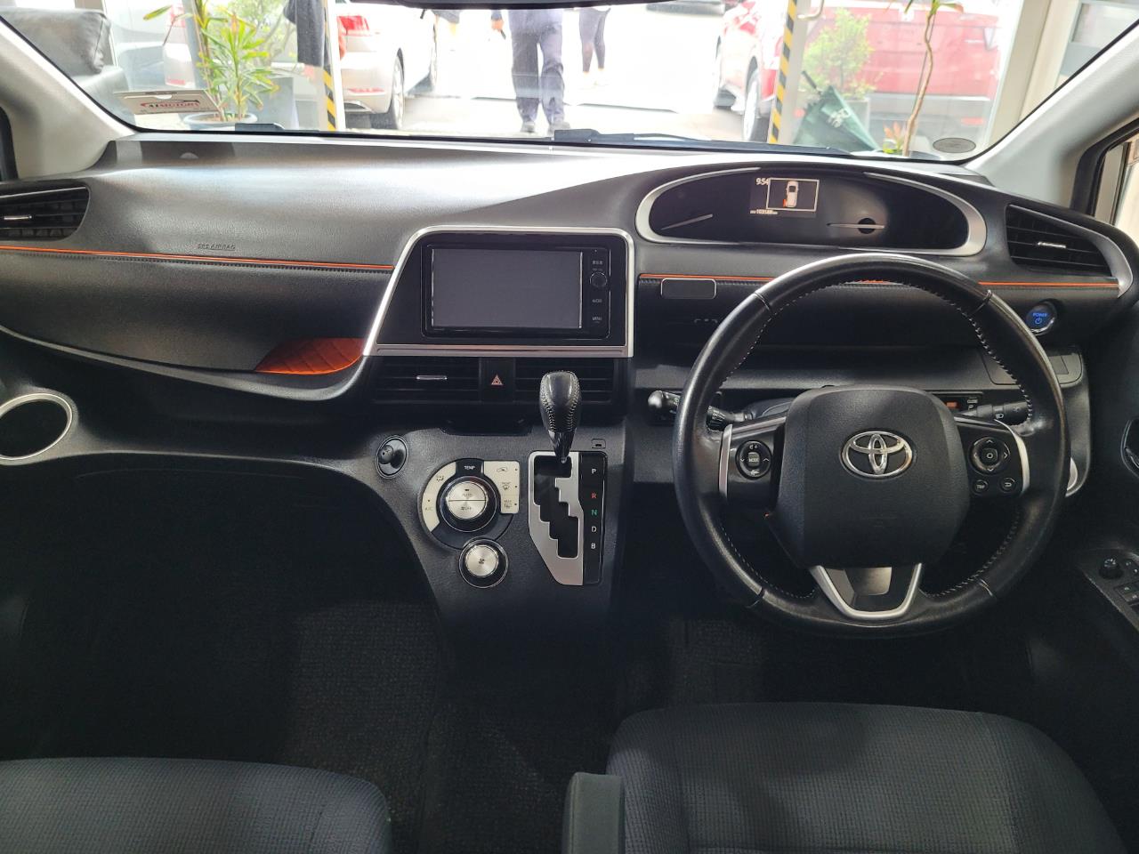 2016 Toyota Sienta