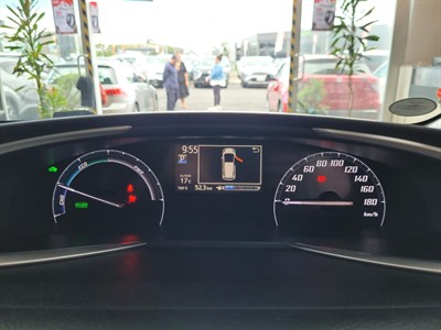 2016 Toyota Sienta - Thumbnail