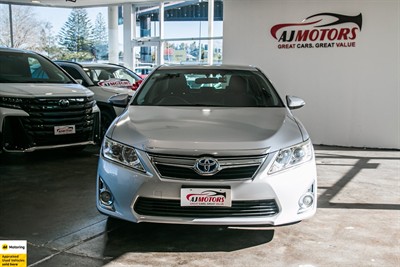 2014 Toyota Camry - Thumbnail