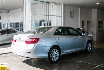 2014 Toyota Camry - Thumbnail