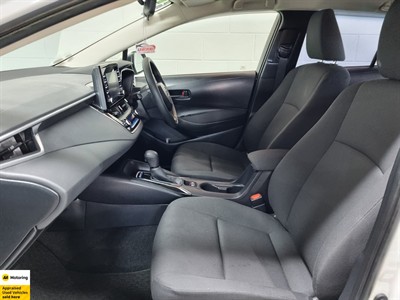2020 Toyota Corolla - Thumbnail