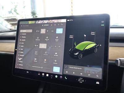 2021 Tesla Model 3 - Thumbnail