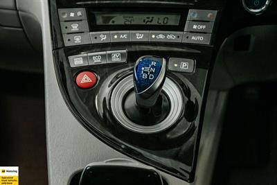 2012 Toyota Prius - Thumbnail