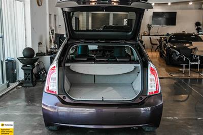 2012 Toyota Prius - Thumbnail