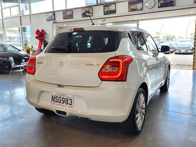 2021 Suzuki Swift - Thumbnail