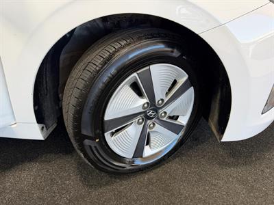2022 Hyundai IONIQ - Thumbnail