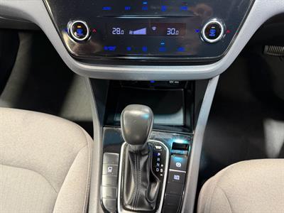 2022 Hyundai IONIQ - Thumbnail