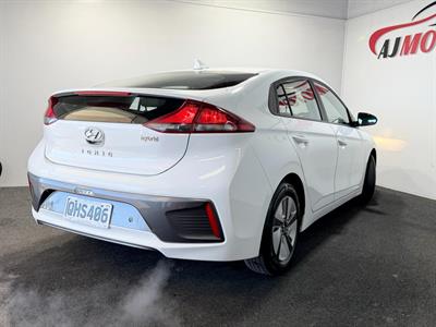 2022 Hyundai IONIQ - Thumbnail
