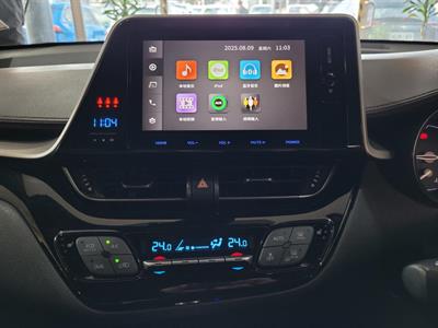 2017 Toyota C-HR - Thumbnail