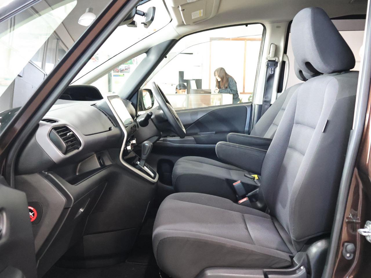 2017 Nissan serena