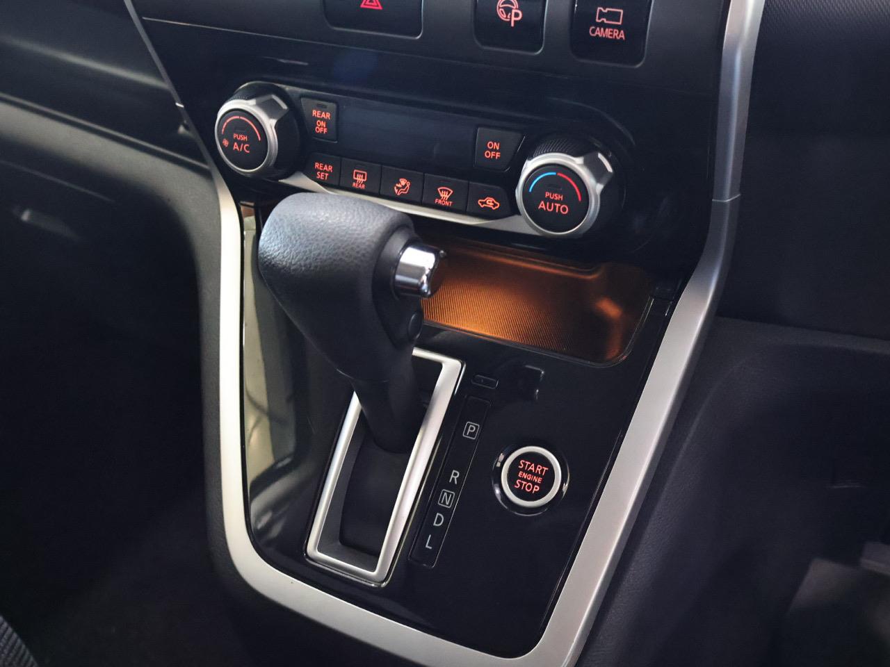2017 Nissan serena