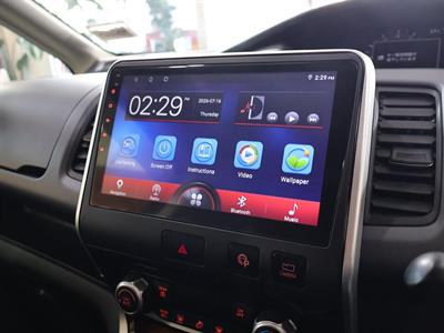 2017 Nissan serena - Thumbnail