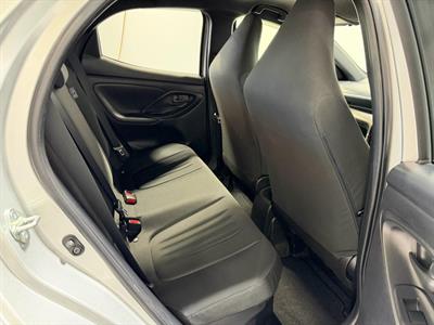 2020 Toyota Yaris - Thumbnail