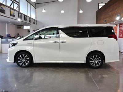 2015 Toyota Alphard - Thumbnail