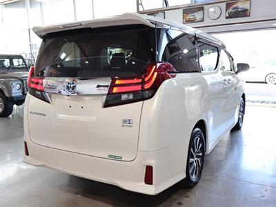 2015 Toyota Alphard - Thumbnail