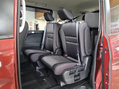 2018 Nissan Serena - Thumbnail