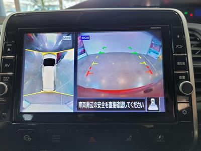 2018 Nissan Serena - Thumbnail