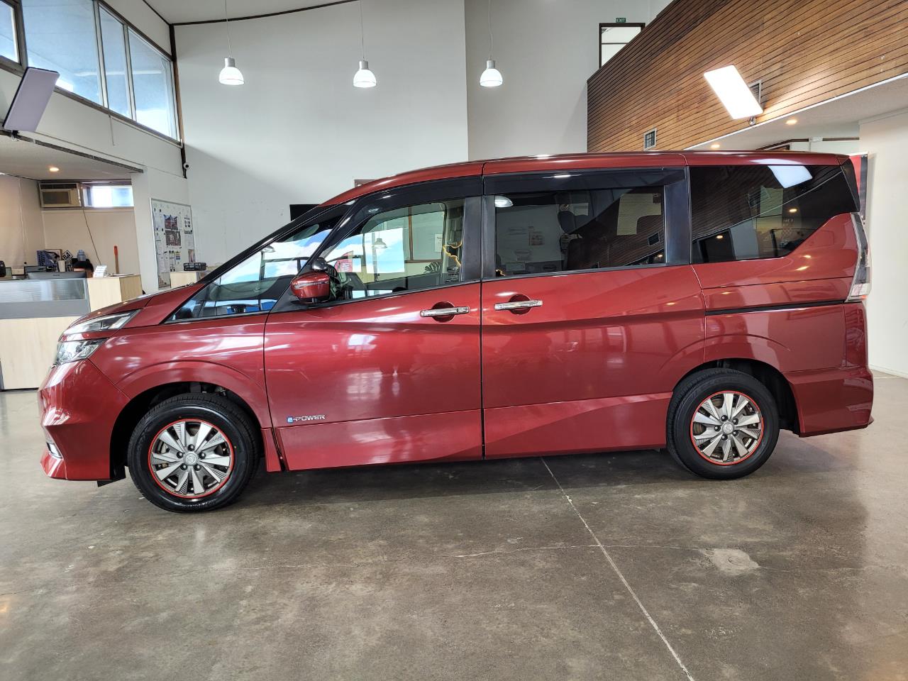 2018 Nissan Serena