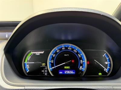 2014 Toyota Voxy - Thumbnail