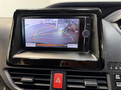 2014 Toyota Voxy - Thumbnail