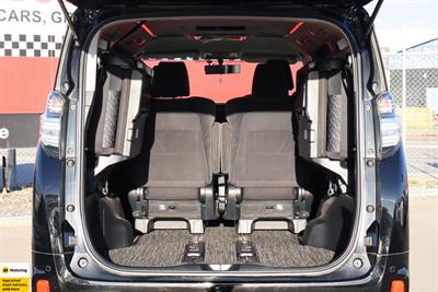 2017 Toyota Vellfire - Thumbnail