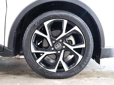 2018 Toyota C-HR - Thumbnail