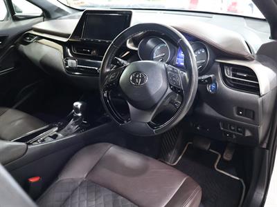 2018 Toyota C-HR - Thumbnail