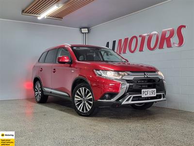 2022 Mitsubishi Outlander - Thumbnail