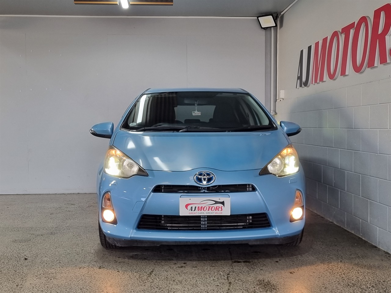 2013 Toyota Aqua