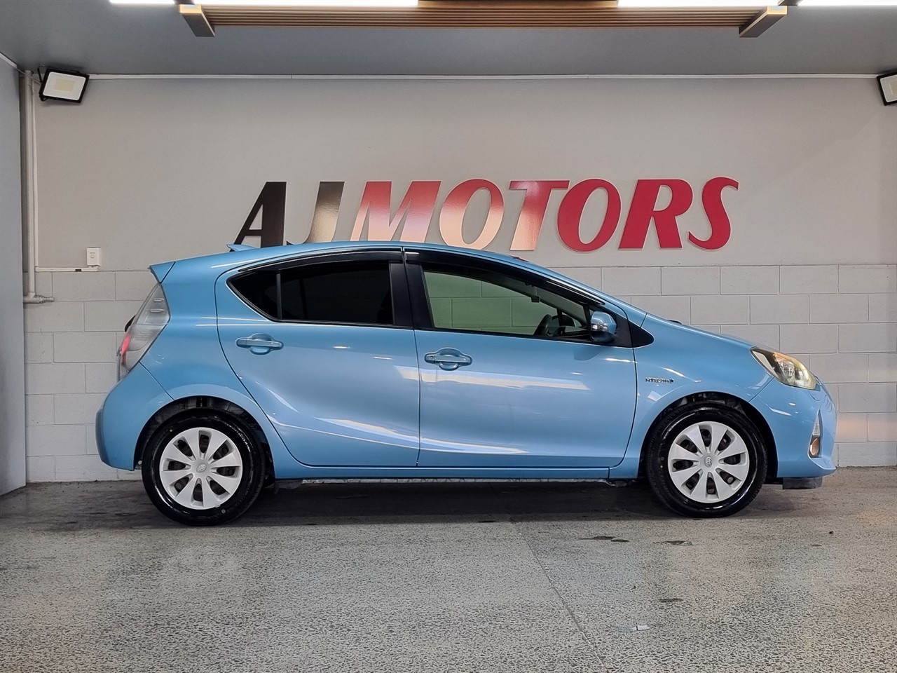 2013 Toyota Aqua