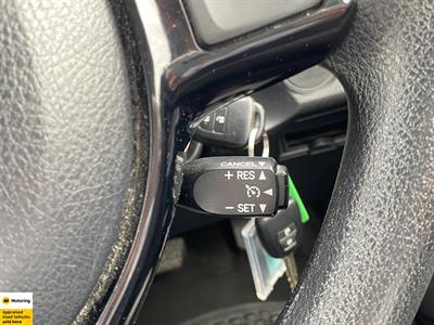 2017 Toyota Yaris - Thumbnail