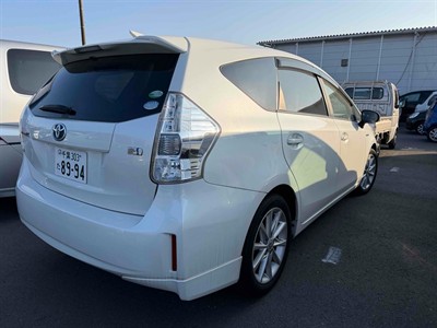 2014 Toyota Prius - Thumbnail