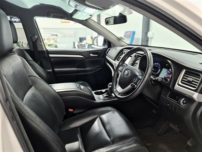 2016 Toyota Highlander - Thumbnail