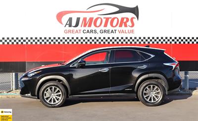 2015 Lexus NX 300h - Thumbnail