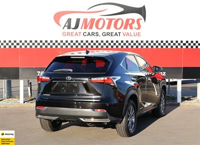 2015 Lexus NX 300h - Thumbnail