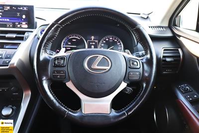 2015 Lexus NX 300h - Thumbnail