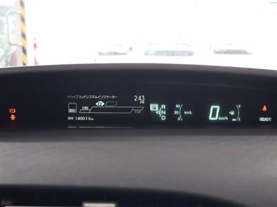 2014 Toyota Prius - Thumbnail