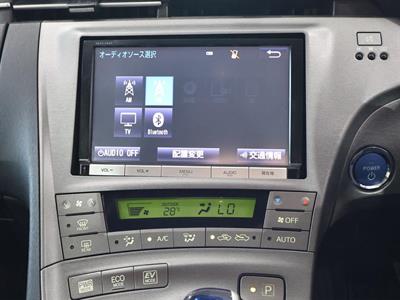 2014 Toyota Prius - Thumbnail