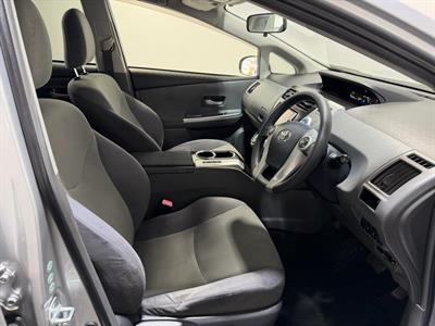 2013 Toyota Prius - Thumbnail