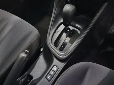 2021 Toyota Yaris - Thumbnail
