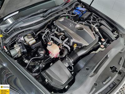 2016 Lexus IS 200t - Thumbnail