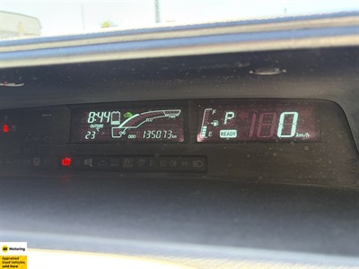 2014 Toyota Aqua - Thumbnail