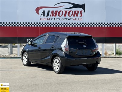 2014 Toyota Aqua - Thumbnail