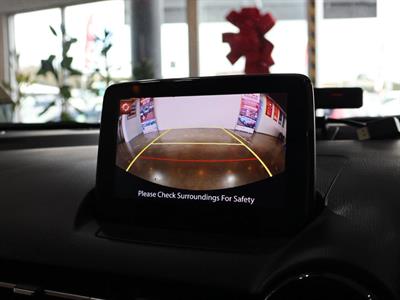 2020 Mazda 2 15 - Thumbnail