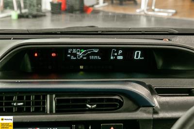 2016 Toyota Aqua - Thumbnail