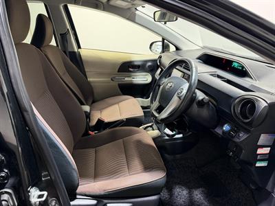 2013 Toyota Aqua - Thumbnail