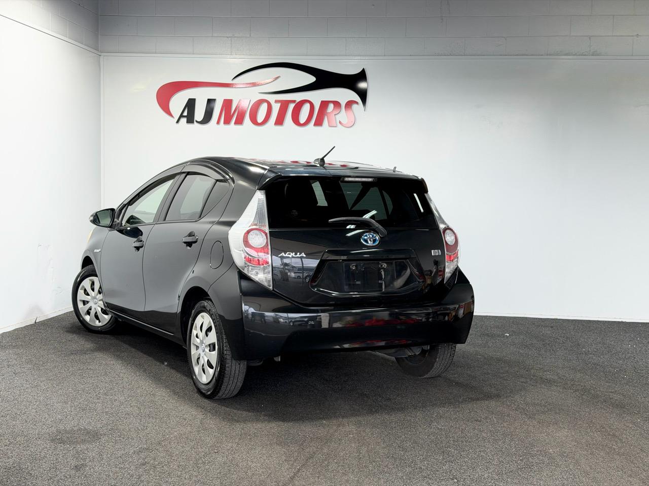 2013 Toyota Aqua